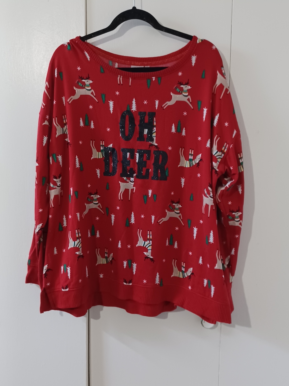 Secret Treasures Red Holiday 'Oh Deer' Pullover Sweater